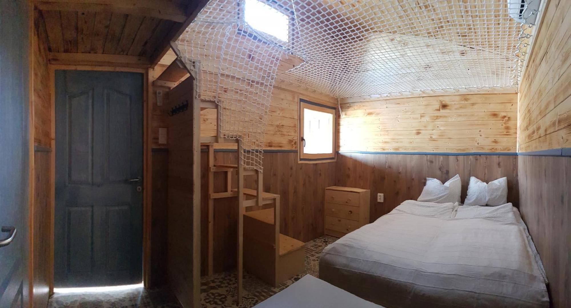 Mandel Faházak Paloznak Quarto foto
